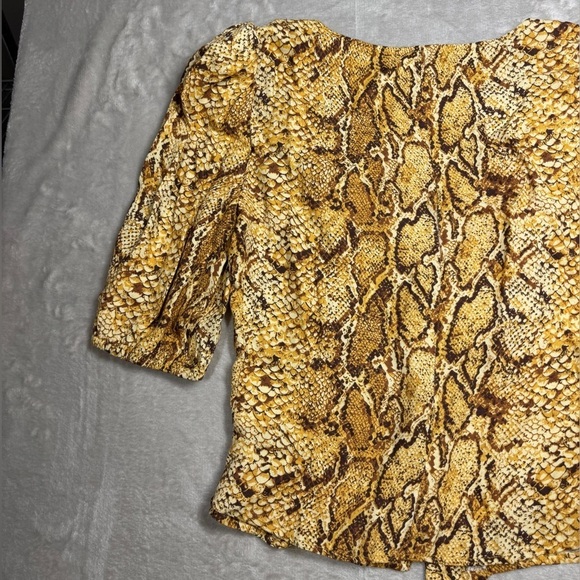 Reformation Eliana Boa Snakeskin Animal Print V Neck Button Front Blouse Small - Picture 13 of 16